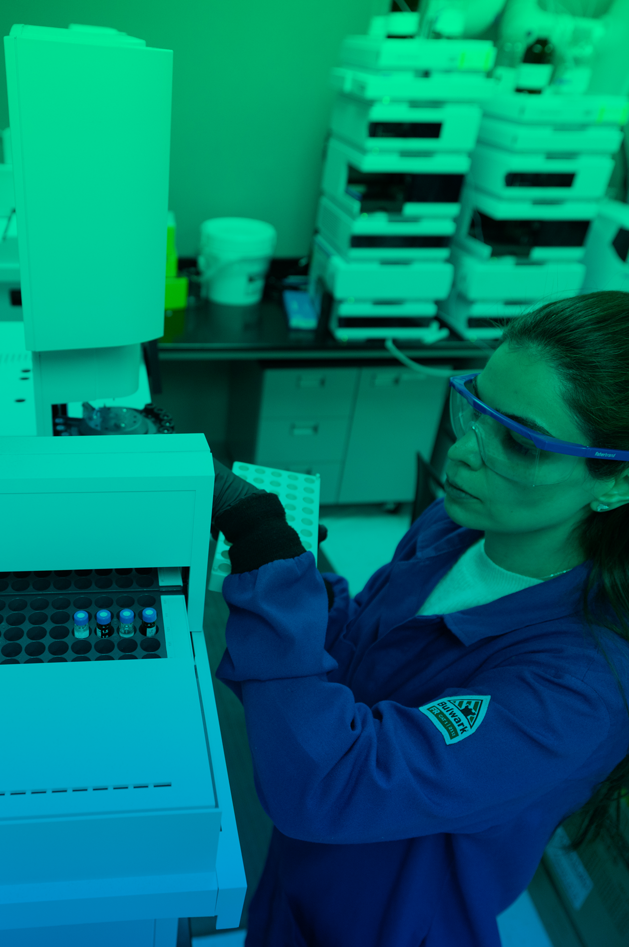 Scientist working in lab. 