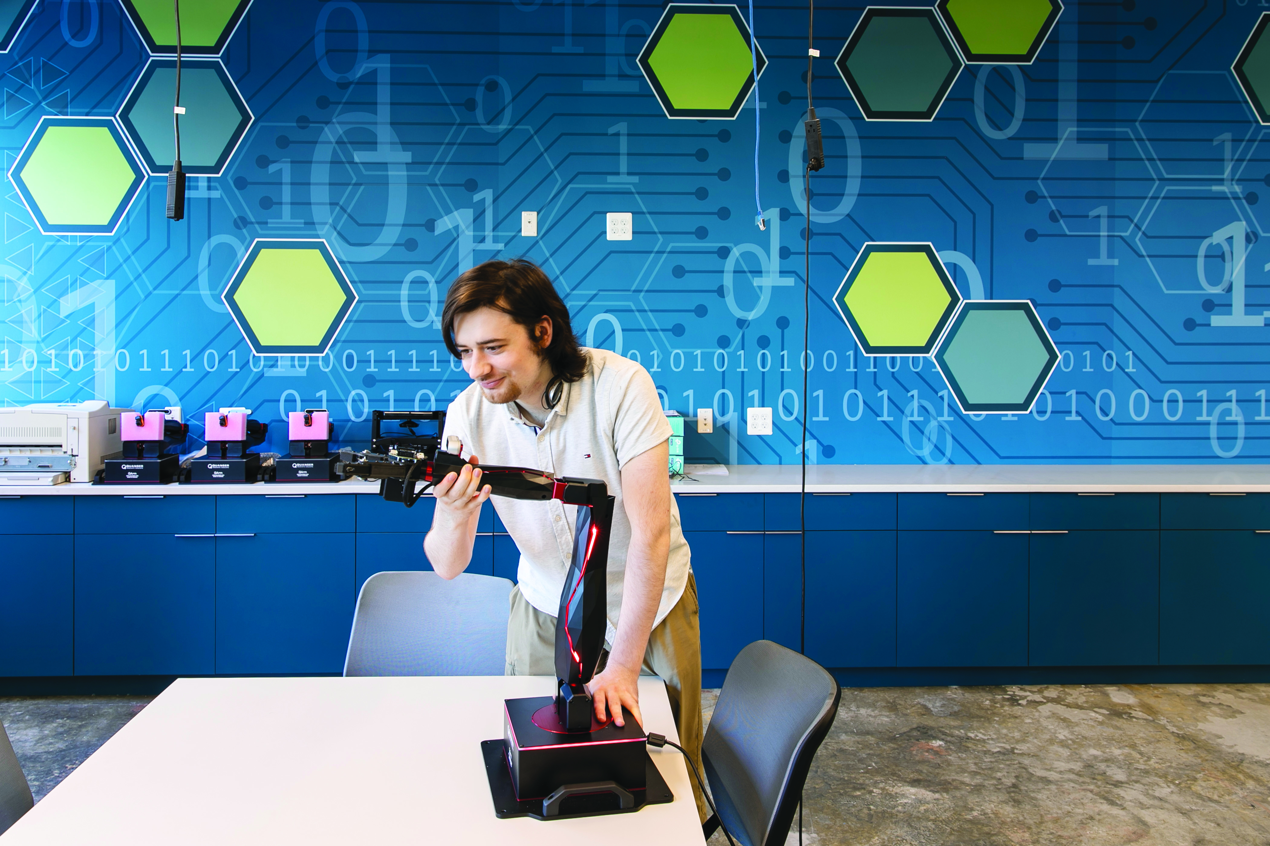 Student at Cyber Living innovation lab at GMU