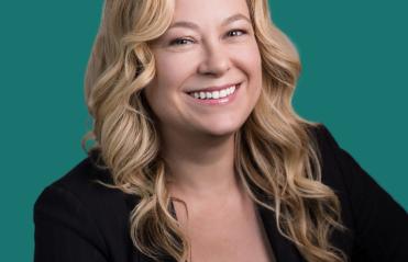 Headshot of Alison Lands 