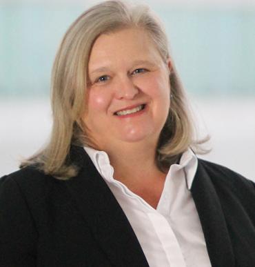 Lisa Wallmeyer headshot