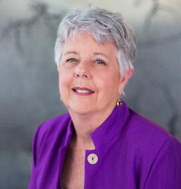 Suzanne Chvala headshot