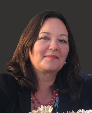 Anne Oman headshot