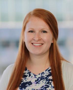 Lauren Akers headshot