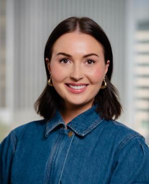 Lauren Harper headshot