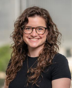 Allison Smith headshot