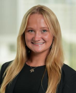 Amanda Maxwell headshot