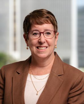 Jennifer Reynolds headshot