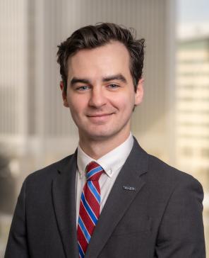 Andrew Teixeira headshot
