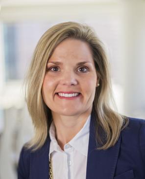 Lindsey Bertozzi headshot